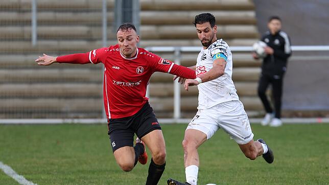 Tevfik Ceylan (rechts) hofft, dass er bald wieder in der Villinger Regionalliga-Elf zum Einsatz kommt.