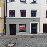 Auch das Ladenlokal in der Neugasse 3 steht schon lange leer.