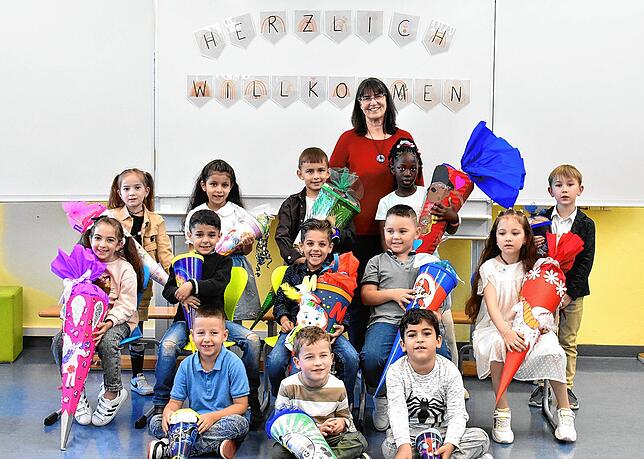 Die Starterklasse der Neckarschule Schwenningen mit Klassenlehrerin Regina Ratzinger