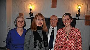 Gerhard Dannenberger mit  Damen (v. l.): Carola Dannenberger (Jugend), Sonja Dannenberger (Geschäftsführung) und Bernadette König ...