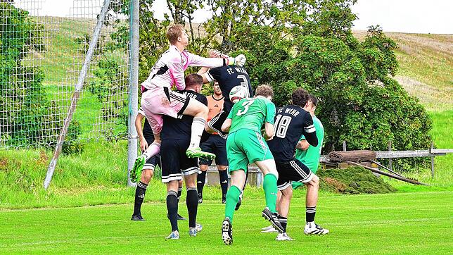 Bild 33: FC Wehr gewinnt 4:2 beim SV Waldhaus – und wir haben Fotos!