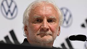 Rudi Völler wirbt um Nachsicht mit Nationalstürmer Nick Woltemade. (Archivbild)