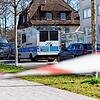 Bei einer Durchsuchung im Reichsbürger-Milieu ist in Reutlingen ein Beamter eines Spezialeinsatzkommandos angeschossen worden.