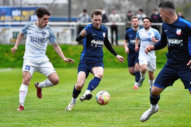Bild 17: VfB Waldshut unterliegt dem SV Weil mit 0:7 &ndash; und wir haben Bilder!