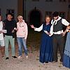 Mitglieder des Theatervereins Zeitschleuse aus Ühlingen-Birkendorf bei den Proben zum neuen Stück „Zwischen den Welten“ (von links): ...