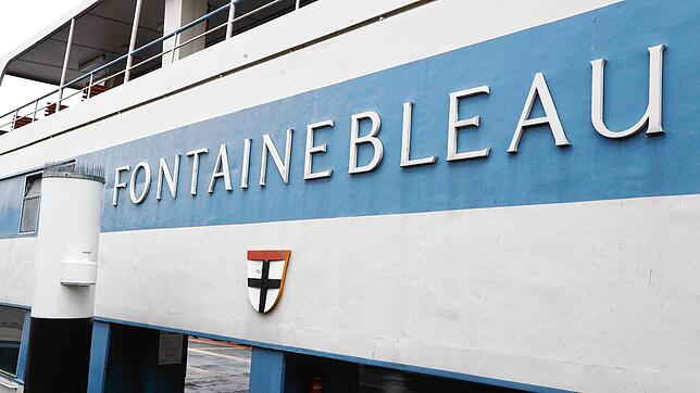 Die Fontainebleau liegt derzeit im Fährhafen in Staad, nächtes Jahr wird sie noch im Einsatz sein. Die aktuelle Schiffszulassung ...