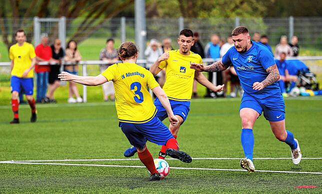 Bild 3: Die besten Bilder der Partie zwischen dem SV Allensbach und dem SV Bohlingen