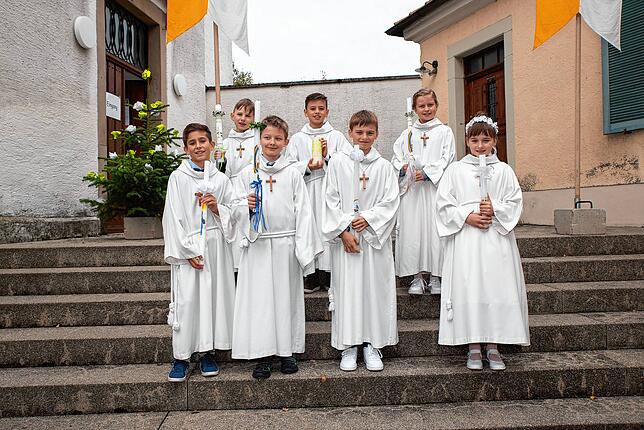 Erstkommunion in der Kirche St. Sebastian in Sauldorf feierten folgende Kinder aus dem Bereich Sauldorf der Seelsorgeeinheit ...