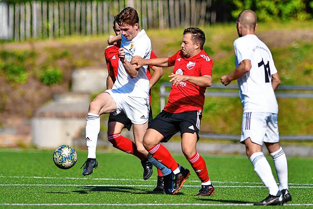Bild 25: Fußball-Landesliga: SV 08 Laufenburg gewinnt beim SV Au-Wittnau mit 4:2 - und wir haben Bilder!