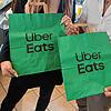 Mit diesen Tüten werden die Gerichte von Uber Eats ausgeliefert. Dieses Bild entstand in einer Konstanzer Pizzeria.