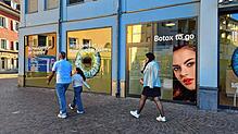 Viele Menschen haben etwas an ihrem Aussehen, das sie stört – und immer mehr entscheiden sich dafür, es mit einem ästhetischen Eingriff ...