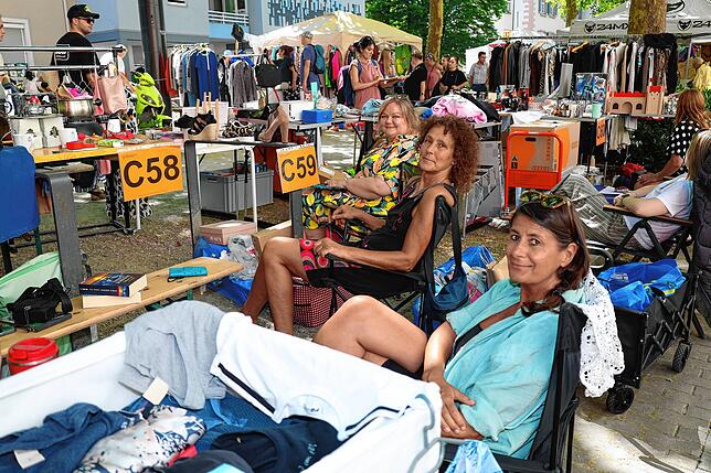 Bild 25: Der Flohmarkt geht in den Endspurt: Konstanz und Kreuzlingen sind voll mit begeisterten Besuchern