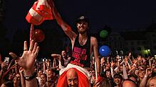 Das Publikum feiert 2019 beim Auftritt der US-Band Thirty Seconds To Mars. Jetzt zeigt sich: Die Salem Open Airs müssen nach 2020 auch ...
