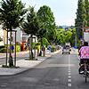Die Diskussion über die Verkehrsführung in der Konstanzer Straße geht weiter: Passt da noch ein Auto zwischen der Insel in der Mitte und ...