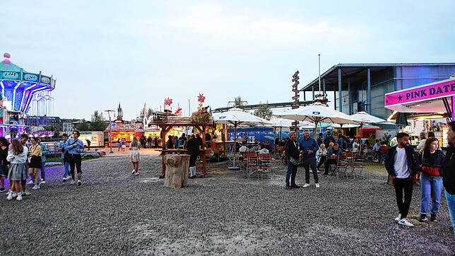 Bild 12: Fassanstich beim Deutsch-Schweizer Oktoberfest