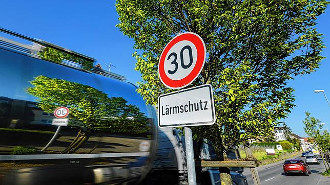 Tempo 30 vom Ortseingang bis zum Ausgang sieht der aktuelle Lärmaktionsplan für Minseln vor. Foto: Felix Kästle, dpa