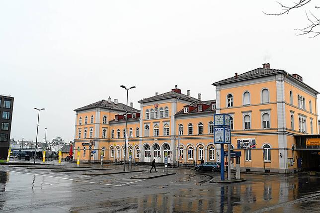 Der Stadtbahnhof in Friedrichshafen, Schauplatz von Falschgeld-Betrug.