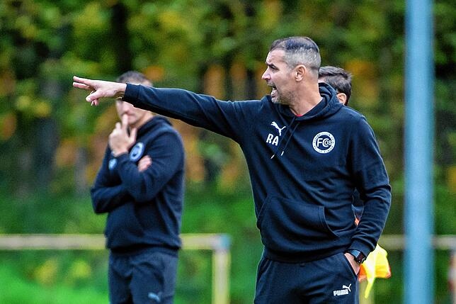 Trainer Ricardo Abrantes (FC 08 Bad Säckingen): „Wir haben in der Vorbereitung gut gearbeitet. Das Team hat an sich selbst eine hohe ...