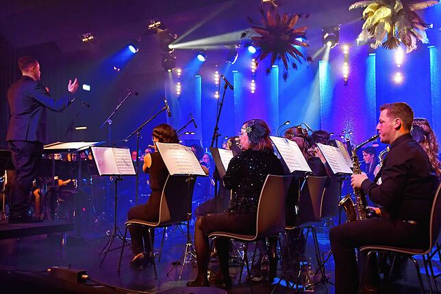 Bild 1: Herbst-Live-Show der Stadtmusik