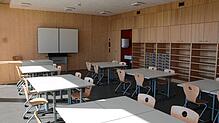So sieht eines der Klassenzimmer in der neuen Teuringer-Tal-Schule aus. Vorne steht dem Lehrer ein modernes Whiteboard zur Verfügung, in ...