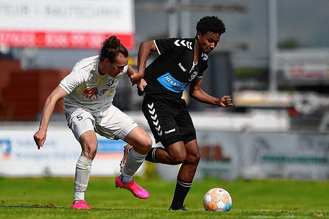 Bild 25: FC Erzingen verliert mit 2:4 bei Spitzenreiter VfR Hausen &ndash; und wir haben Bilder!