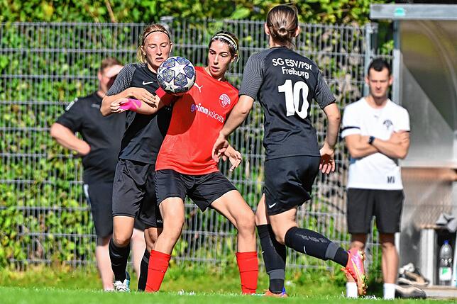Bild 46: FC Hochrhein unterliegt 1:5 bei ESV/PSV Freiburg &ndash; und wir haben Bilder!