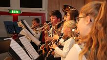 Auch der musikalische Nachwuchs, das Vororchester „Hupkonzert“, kam zum Zuge und zeigte sein Können. Von links: Jakob Gmeiner, Niklas ...