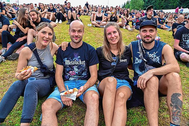 Bild 22: Tausende Metalheads feiern im Schwarzwald