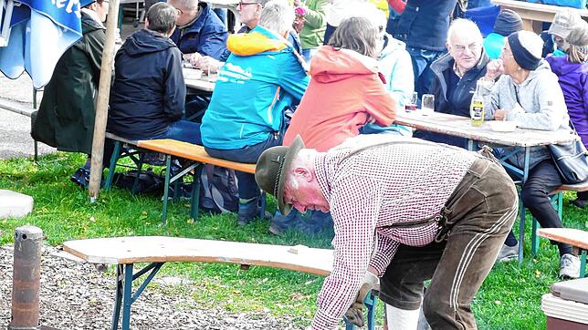 Esskastanien werden beim Törggelen des Vereins Südtiroler in Südbaden wie im Vorjahr an diesem Sonntag frisch geröstet. Bei der Skihütte ...