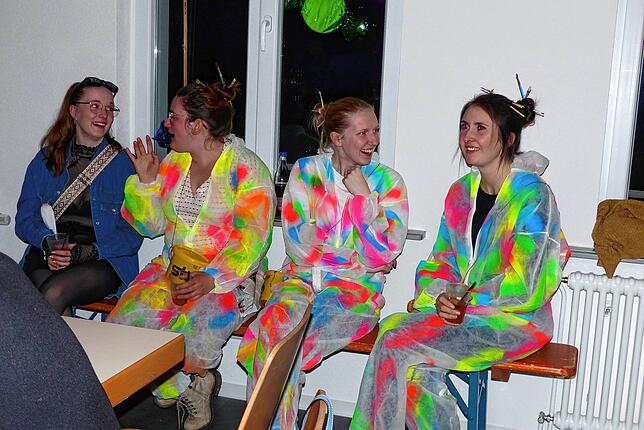 Bild 19: Wiiberfasnet 2025: Die besten Bilder der Hü-Ri-Frauen in Hürrlingen – Ein aufregendes Spektakel!