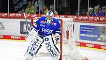 Michael Bitzer geht auch kommende Saison für die Wild Wings aufs Eis.