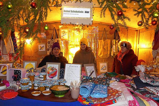 Dubai-Schokolade gibt‘s an diesem Stand während des Meßkircher Weihnachtsmarkts rund ums Schloss zwar nicht, aber andere schöne Sachen.