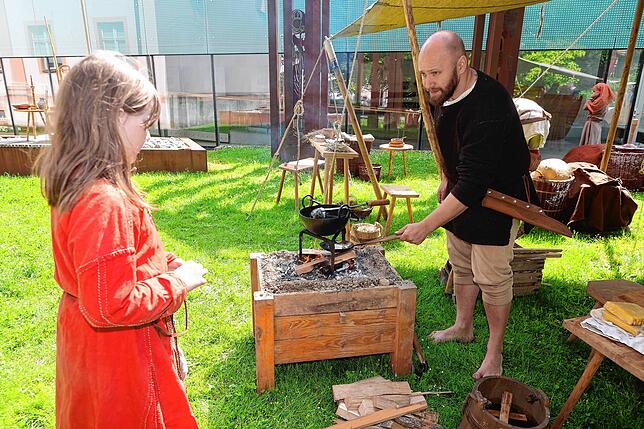 Bild 16: Eine Zeitreise mitten in Konstanz: Das erleben die Gäste beim Museumsfest