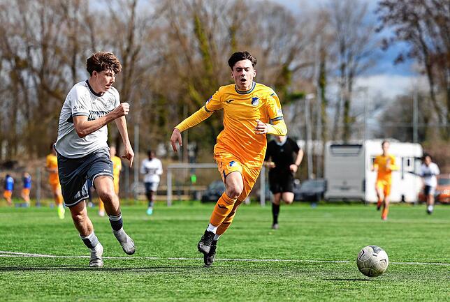 Bild 8: Starke Leistung gegen Hoffenheim! Bildergalerie vom Oberliga-Spiel der B-Jugend des FC Radolfzell