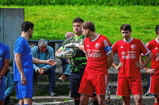Bild 2: SG Stühlingen/Weizen besiegt den SV Eggingen im Derby mit 4:0 – und wir haben Fotos!