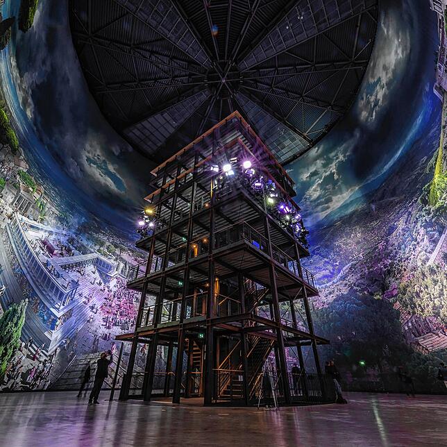 Eine Welt in 360 Grad: So sieht es in dem „Pergamon“ von Yadegar Asisi aus, das seit März 2023 im alten Gasometer in ...