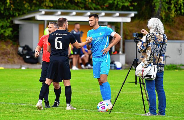 Bild 3: SV Buch setzt sich mit 6:1 gegen die SG FC Wehr/Brennet durch &ndash; und wir haben Bilder!