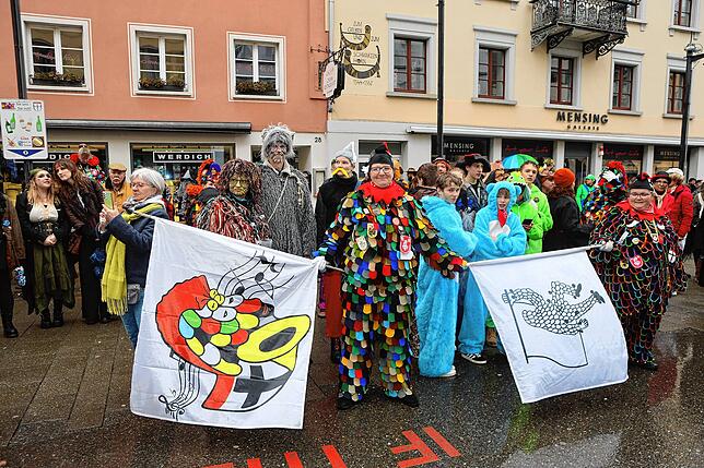 Bild 12: Schmotziger Dunschtig in Konstanz: Fasnacht mit Musik, Hästrägern und buntem Treiben - Die Bilder!