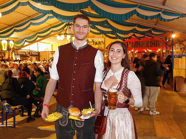 Bild 18: So schön war der Bieranstich auf der Hilzinger Kirchweih