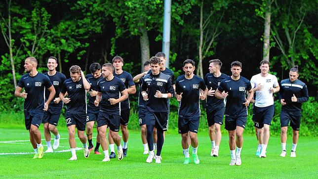 Fast der komplette Villinger Regionalliga-Kader war am Mittwochabend beim Start der Saisonvorbereitung im Training.