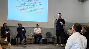 Sie wollen über Ideen und Lösungen sprechen (von links): Sarah Müssig vom Kulturamt, Oberbürgermeister Uli Burchardt, Stuttgarts ...