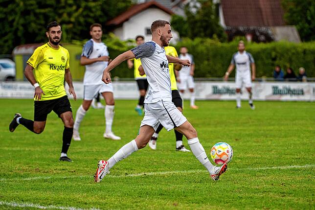 Bild 5: VfB Waldshut bezwingt den FV Herbolzheim mit 3:2 &ndash; und wir haben Bilder!