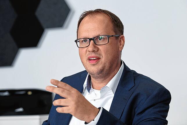 Kai Burmeister, DGB-Chef im Land, will, dass die Schuldenbremse gelockert wird.