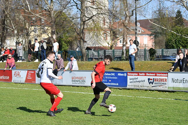 Bild 1: FSV Rheinfelden gewinnt Hochrhein-Derby gegen FC Tiengen 08. Wir haben die Bilder vom Spiel