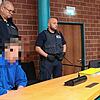 Der Angeklagte im Gerichtssaal des Landgerichts Konstanz. Am zweiten Verhandlungstag geben Sachverständige und Zeugen ihre Einschätzung ...