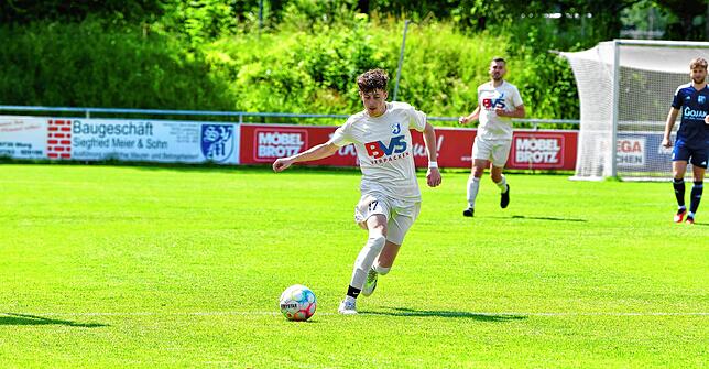 Bild 26: SV Blau-Weiß Murg besiegt den FC Erzingen mit 4:0 – und wir haben Bilder!
