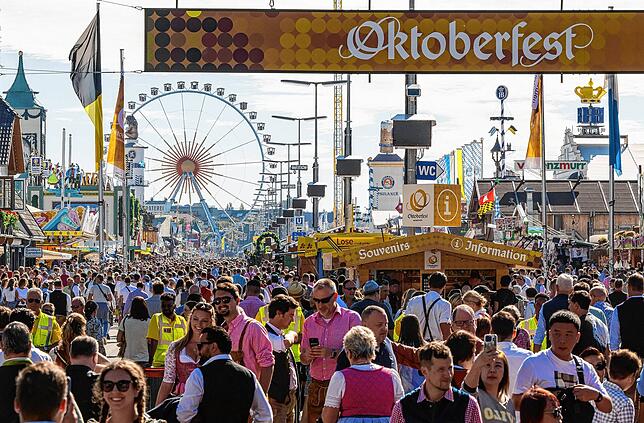 Auf der diesjährigen Wiesn soll das D‘Agostino-Lied nicht zu hören sein. (Archivbild von 2023)