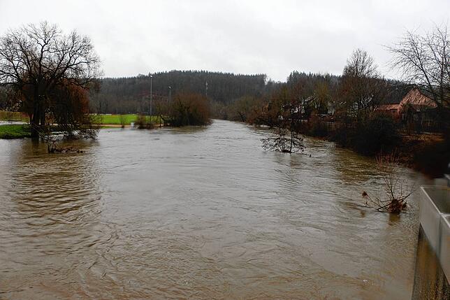 Der Blick von der Brücke in Sigmaringendorf.