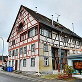 Das historische Fachwerkhaus Engelsteig 12/14 gehört zu den erhaltenswerten Kleinoden in Wollmatingen.