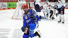 Daniel Pfaffengut hat Grund zum Jubeln – der Eishockey-Profi der Schwenninger Wild Wings wurde von Bundestrainer Harold Kreis zur ...